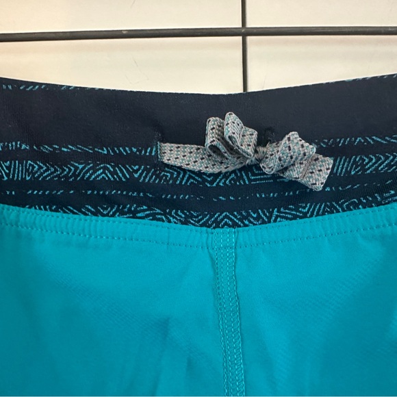 Patagonia Women's Running Shorts, 2.5” inseam, like new - Picture 3 of 12